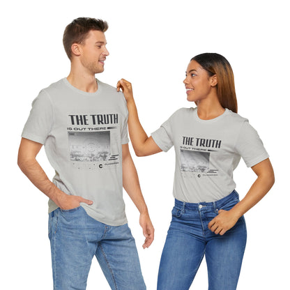 The Truth is Out There - UFO Sci-Fi T-Shirt