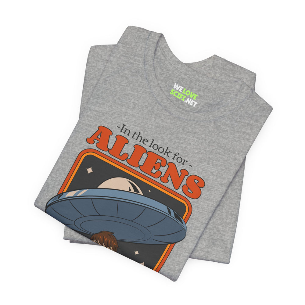 ufo sci-fi t-shirt-Just Look Behind UFO Sci-Fi T-Shirt