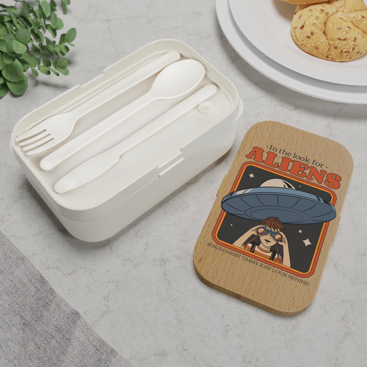 Retro UFO Lunch Box - Just Look Behind | Sci-Fi Comic Bento 