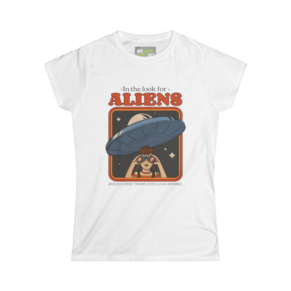 Funny Alien T-Shirt Just Look Behind Women's Tee WeLoveSciFi