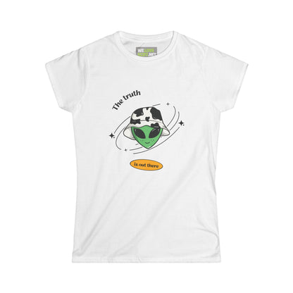 funny alien cow tee - Funny Alien Cow Woman's Tee