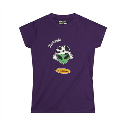 funny alien cow tee - Funny Alien Cow Woman's Tee