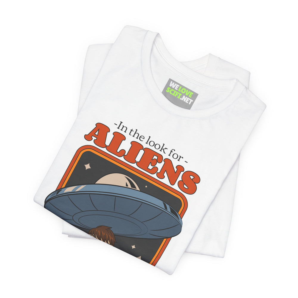 ufo sci-fi t-shirt-Just Look Behind UFO Sci-Fi T-Shirt